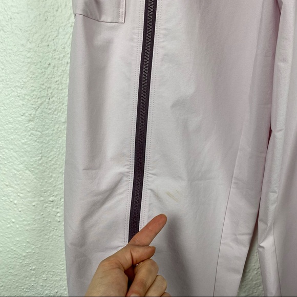 Athleta Stay Fly Cargo Pants Pink size Small - Picture 6 of 14